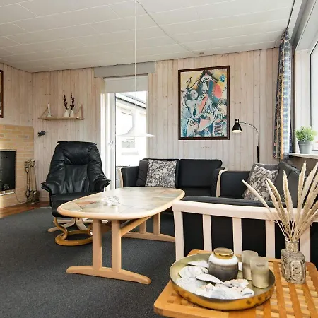 Three-bedroom Holiday In Harboøre 3 * Harboør